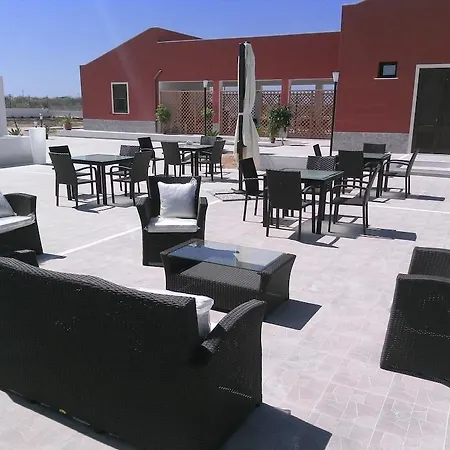 L'isola Del Sale Bed & Breakfast *